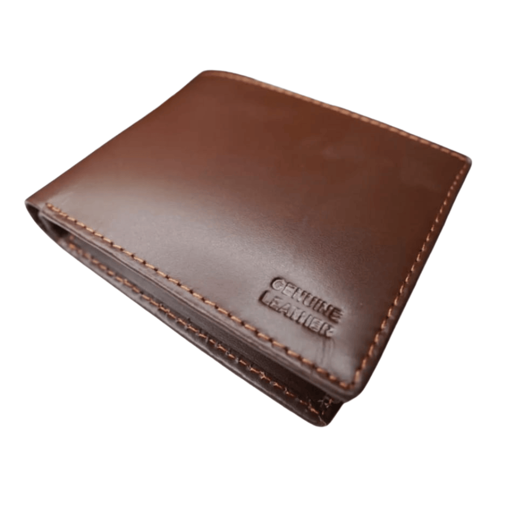 closeup-view highlighting inner card slots and finish