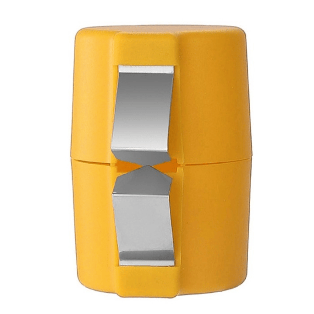 Complete view of the egg opener with all accessories