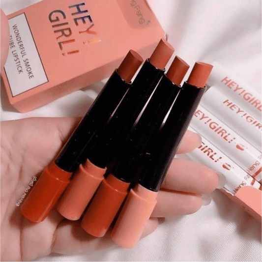 inside-view of Hey Girl Lipistik 4 pcs Set showing lipsticks inside the box