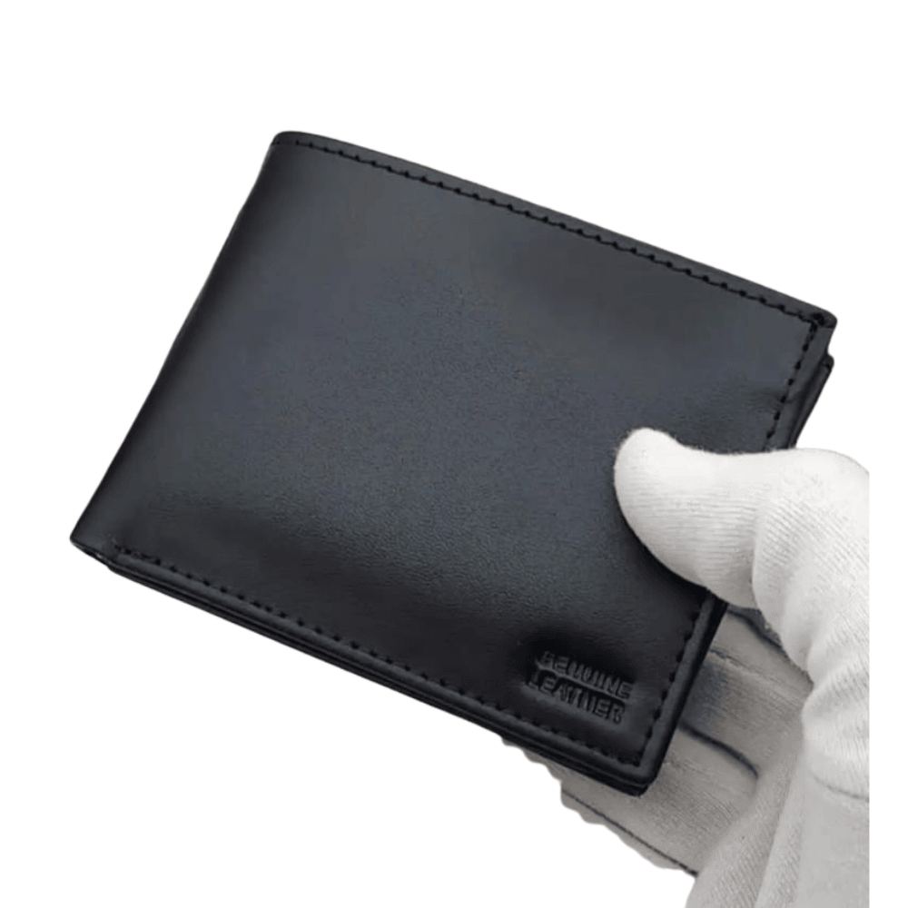 closeup-picture showing texture and stitching of the cow leather men's wallet