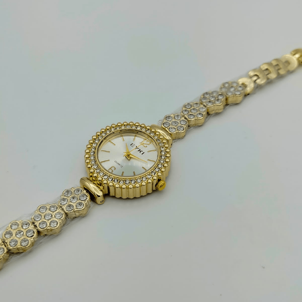 Close-up of the Eyki ladies watch in a gold finish