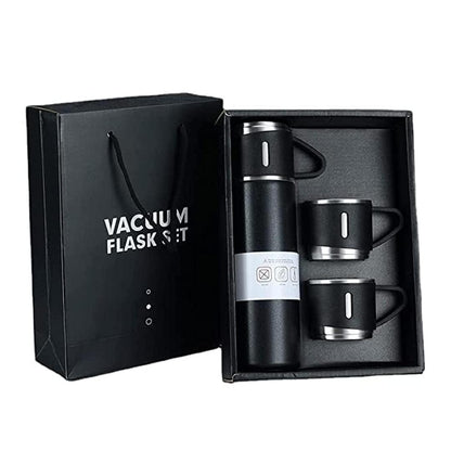 Full view of flask and cups on their packaging