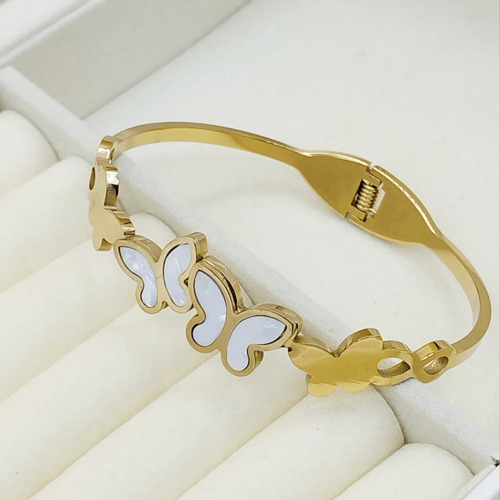 Gold bangle in unique modern style design