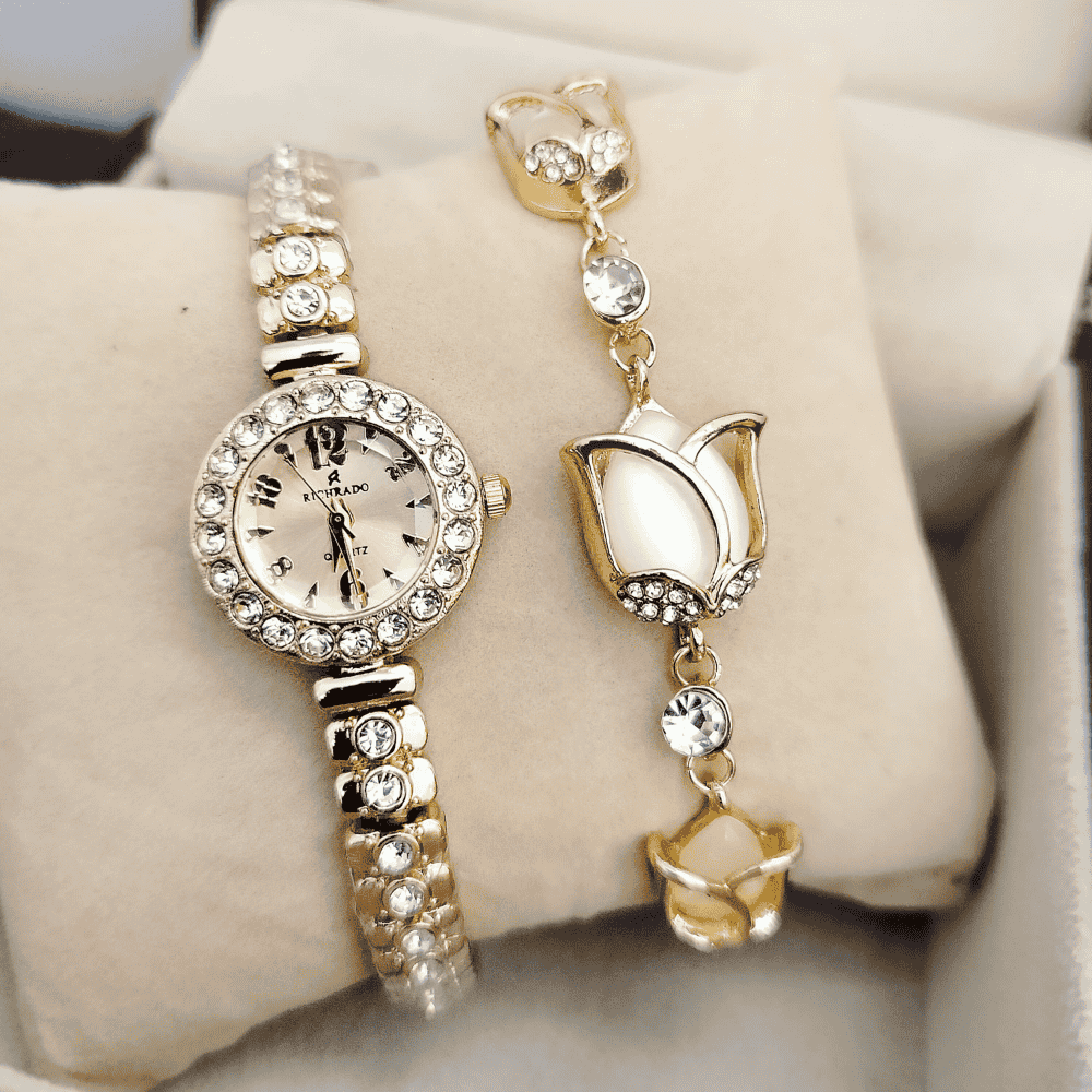 Golden ladies' watch with white dial and matching bracelet