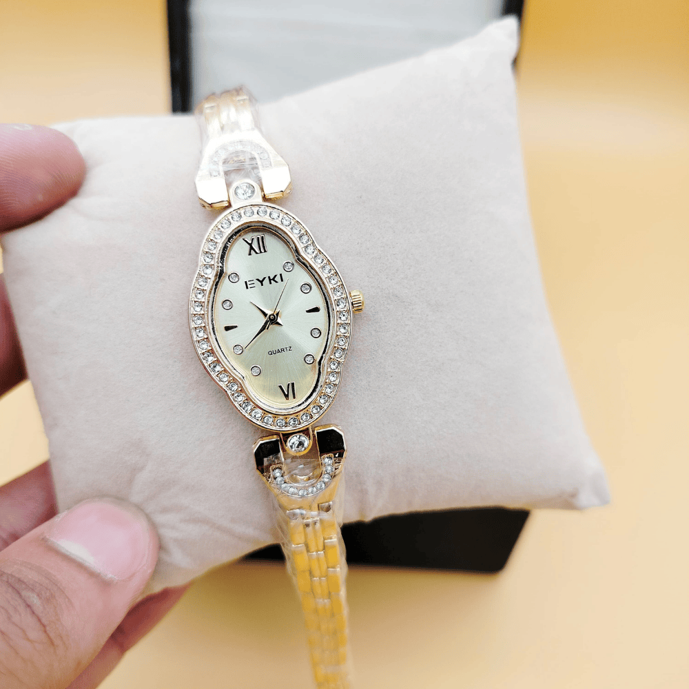 Close-up of the Eyki ladies watch in a gold finish