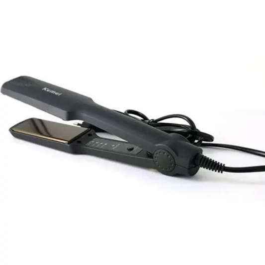 Close-up of switch control on Kemei KM-329 Hair Straightener
