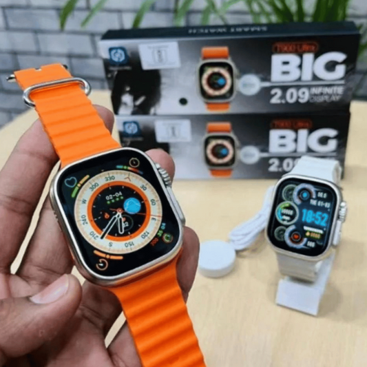Detailed close-up of the T900 Ultra 2’s display and design.