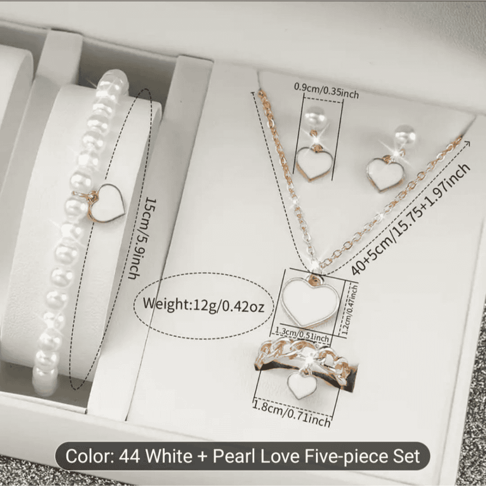 Jewellery dimension chart – locket and earrings in white combo set
